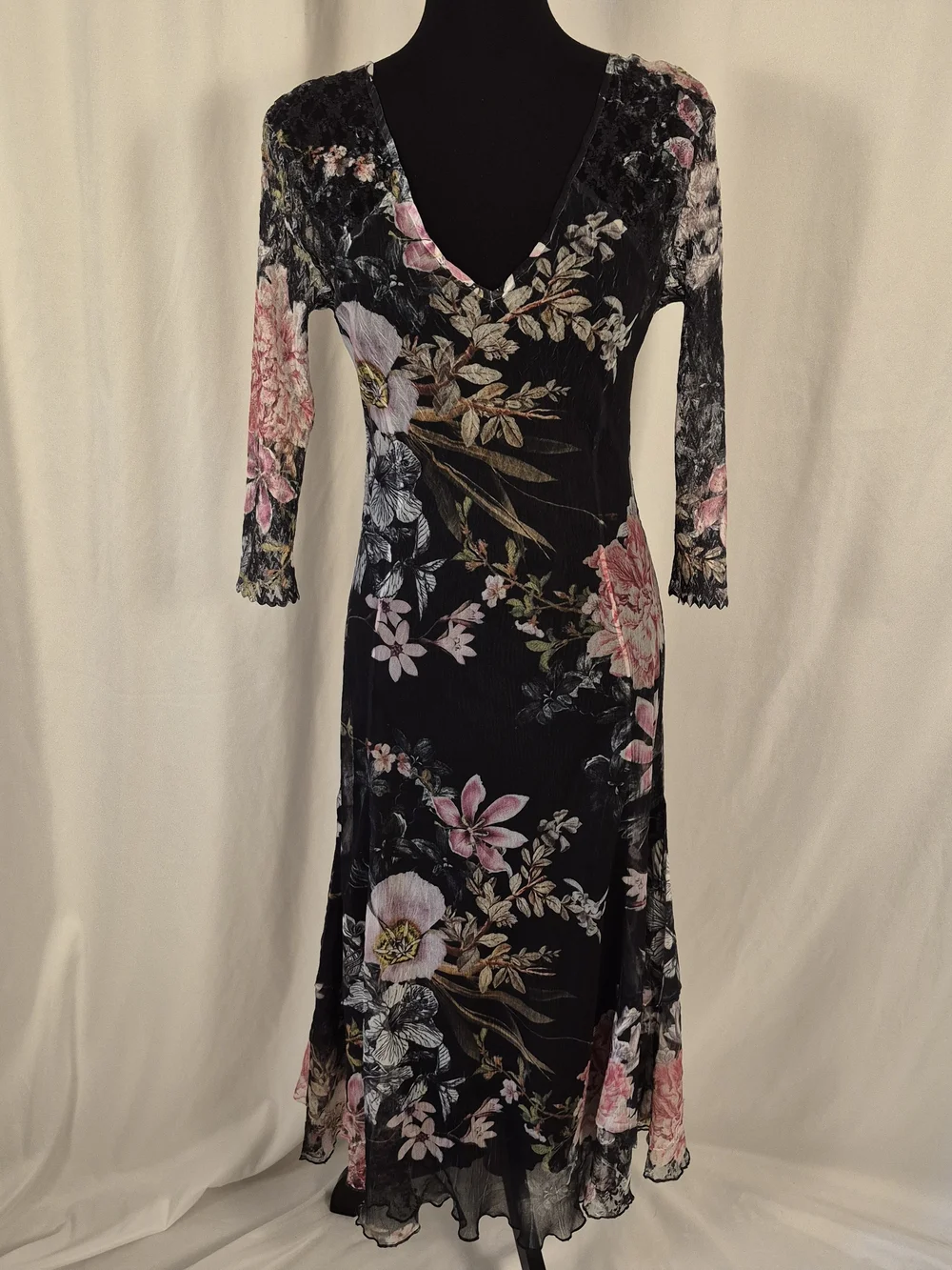 Komarov Floral Print Charmeuse & Lace Cocktail Dress w/ Plisse Slip - Size M - Picture 3 of 16